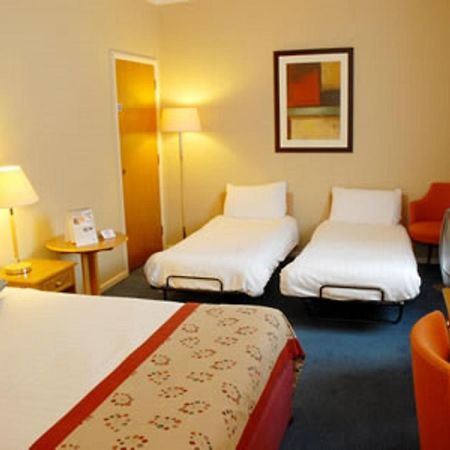 Oxford Witney Hotel Dış mekan fotoğraf