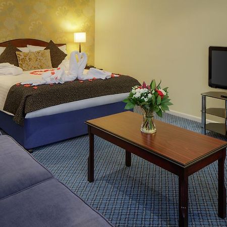 Oxford Witney Hotel Dış mekan fotoğraf