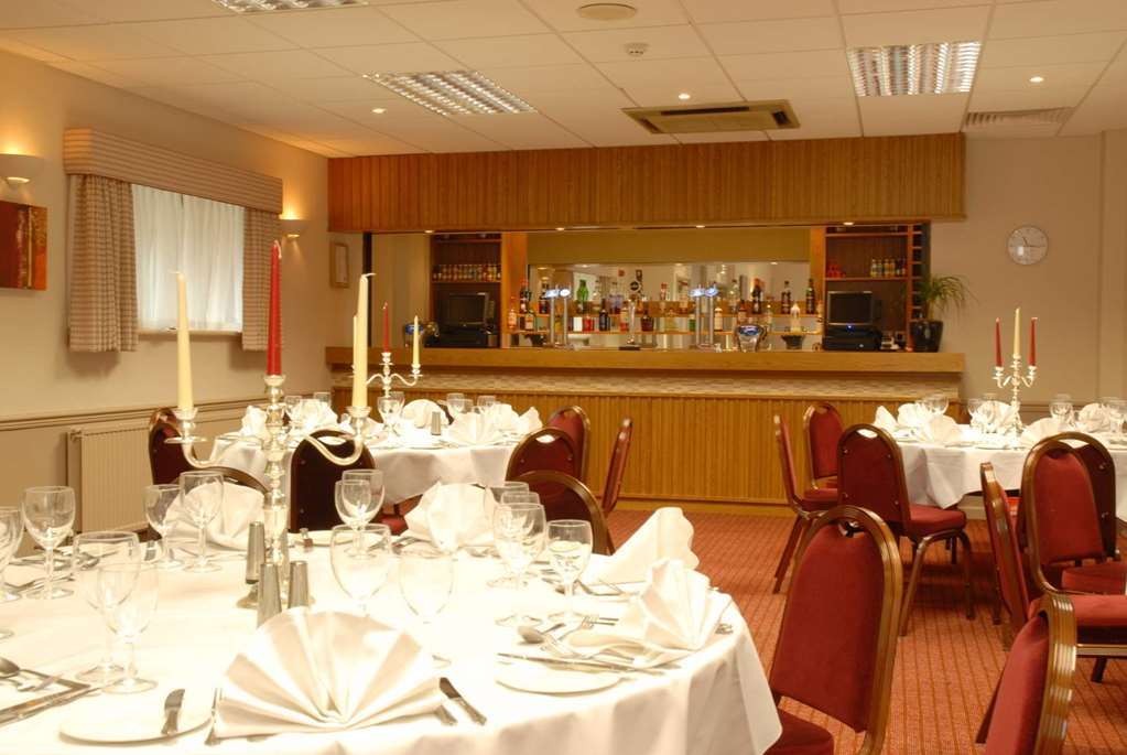 Oxford Witney Hotel Restoran fotoğraf