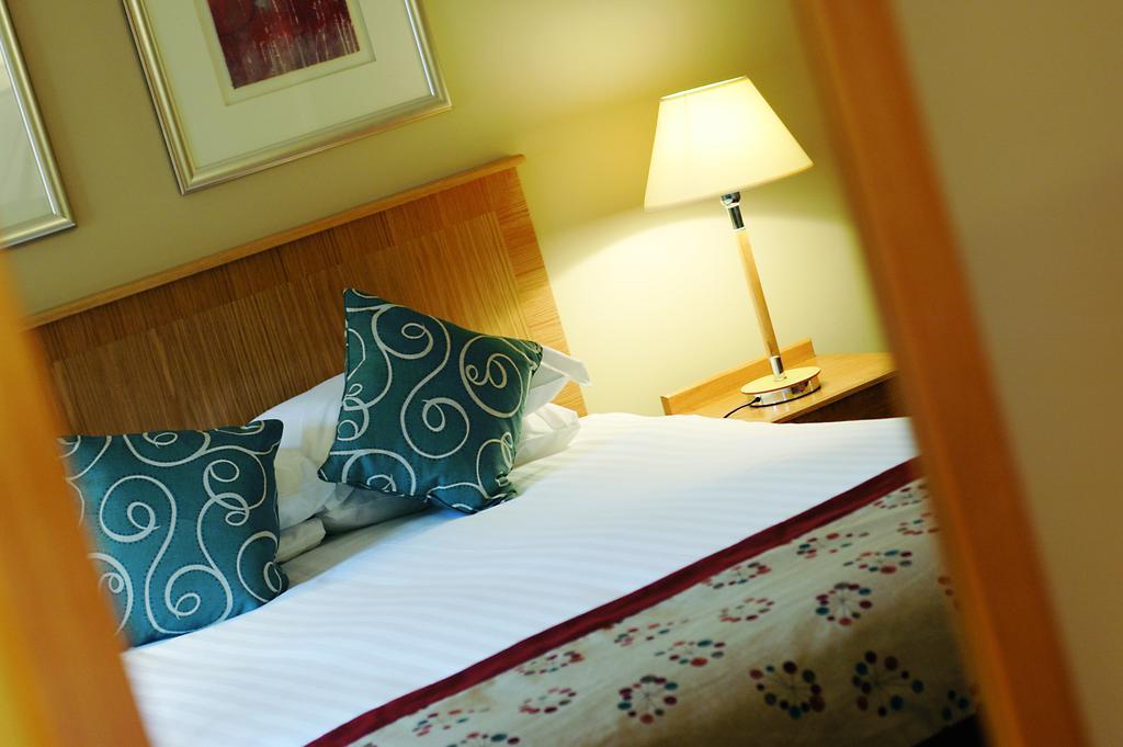 Oxford Witney Hotel Dış mekan fotoğraf
