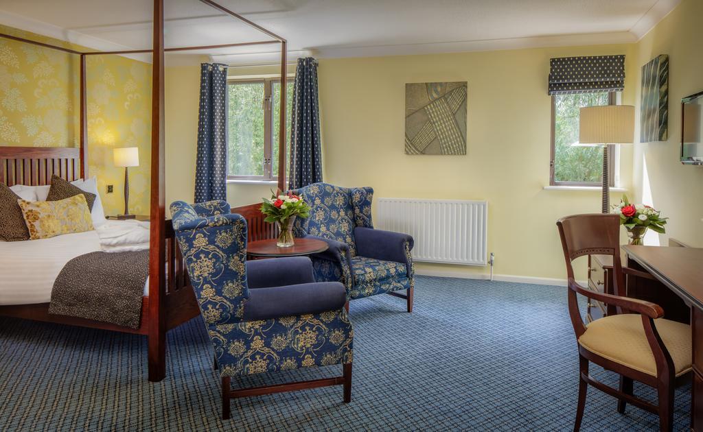 Oxford Witney Hotel Dış mekan fotoğraf
