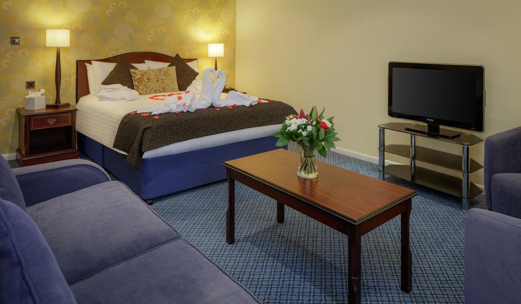 Oxford Witney Hotel Dış mekan fotoğraf