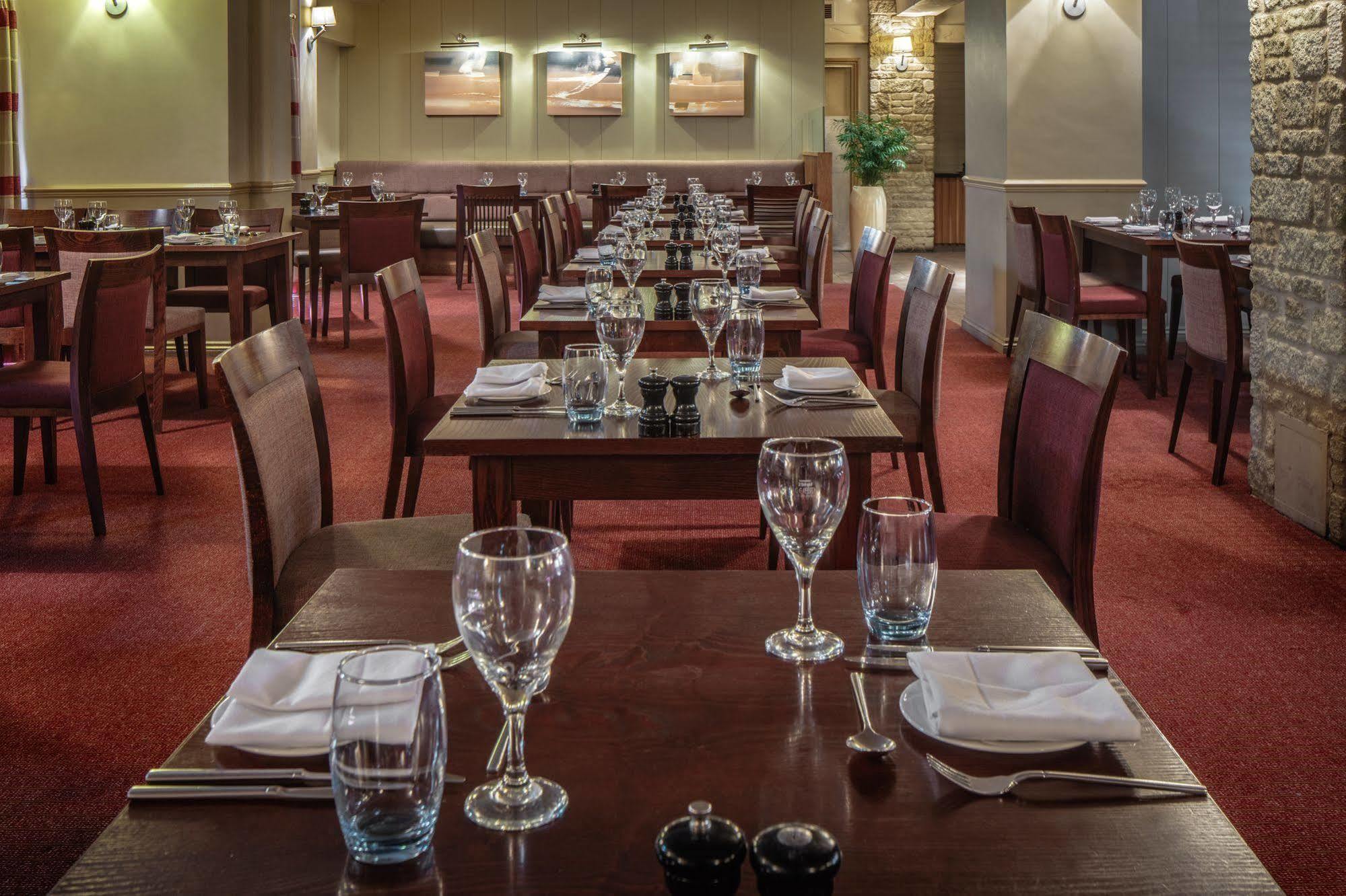Oxford Witney Hotel Dış mekan fotoğraf