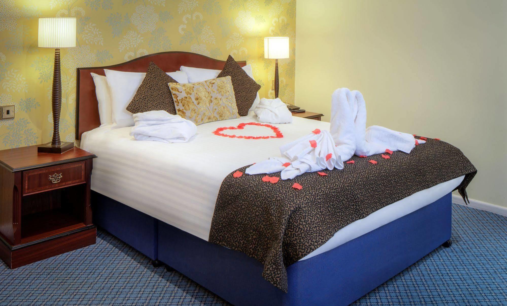 Oxford Witney Hotel Dış mekan fotoğraf
